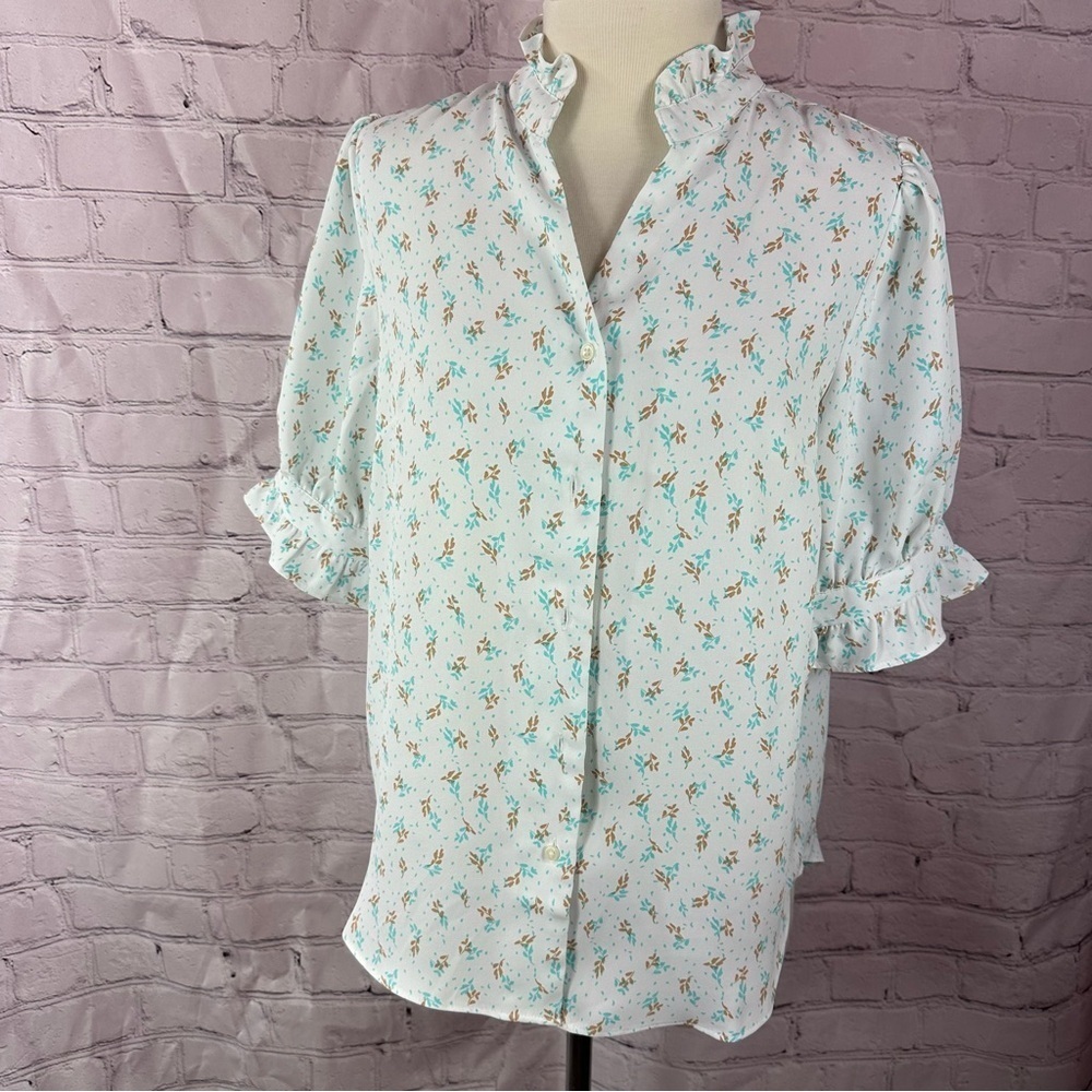 ann taylor Button Down blouse with Ruffled detail Mandarin Collar sz S floral